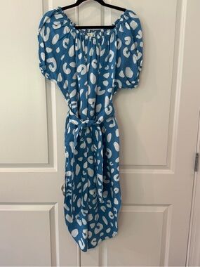 Gillia Blue and White Animal Print Midi Dress with Belt